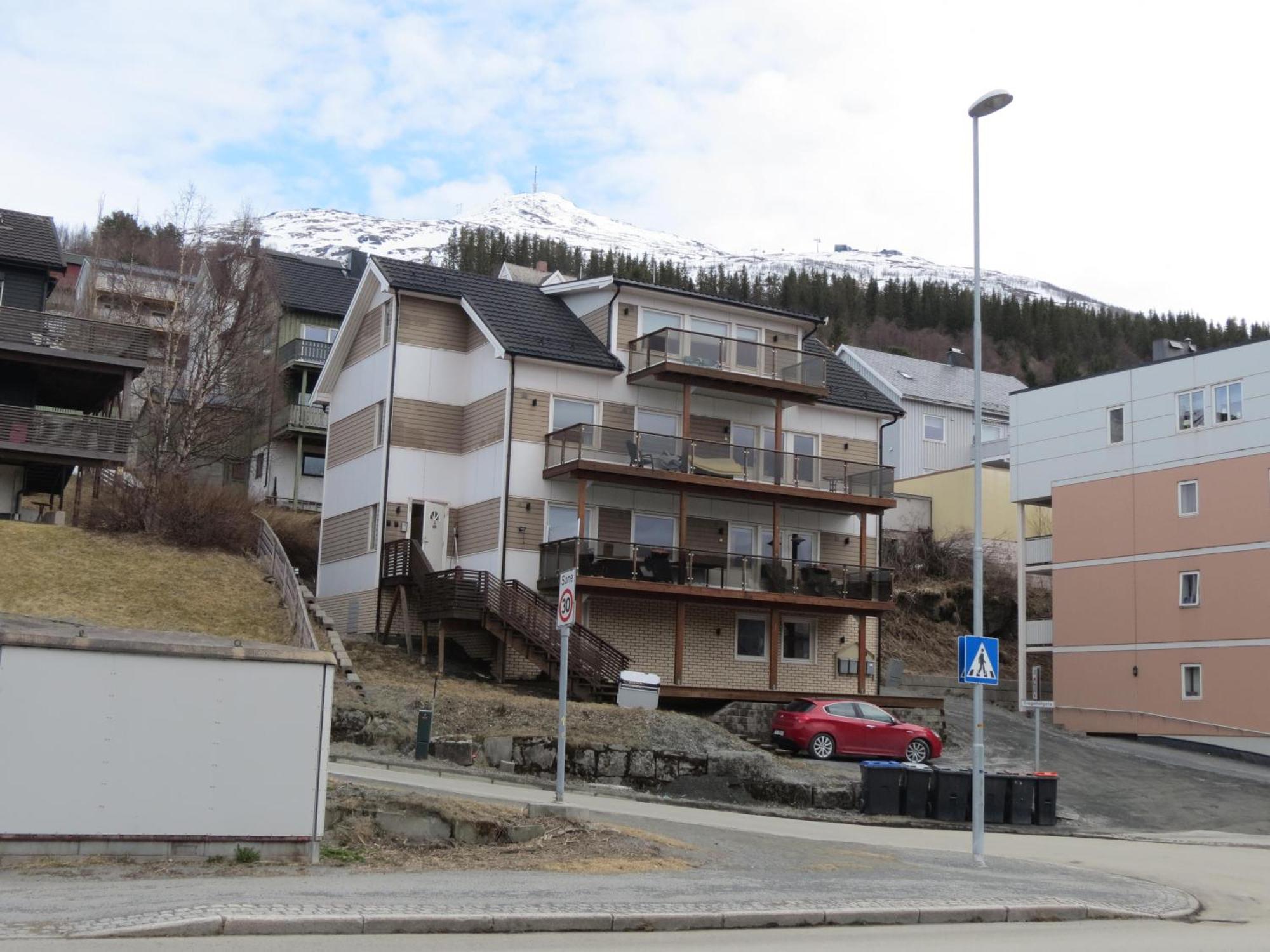 Koselig Og Moderne Leilighet, Meget Sentralt I Narvik Med Gratis Parkering! Eksteriør bilde
